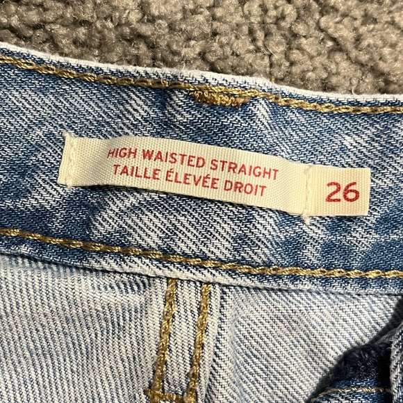 Levi’s High Waisted Straight Light Wash Jeans - Picture 2 of 4